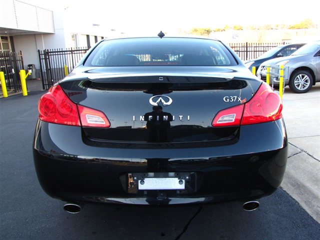 Infiniti G37x 2009 photo 4