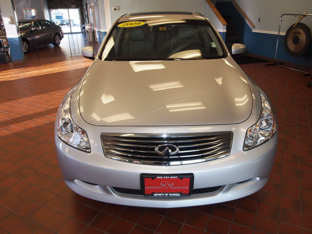 Infiniti G37x 2009 photo 1