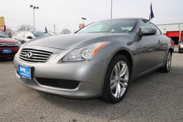 Infiniti G37x 2009 photo 2