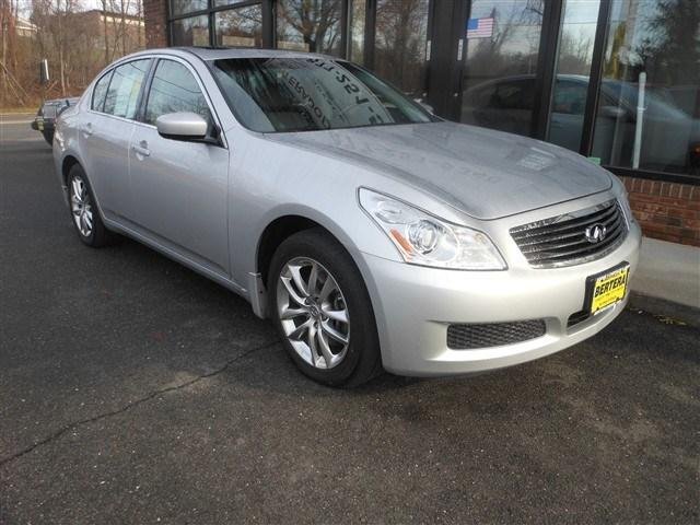 Infiniti G37x 2009 photo 1