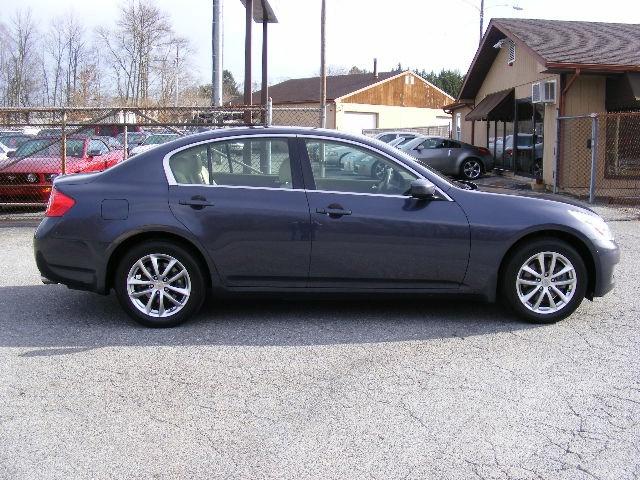 Infiniti G37x 2009 photo 2