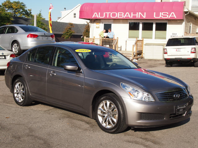 Infiniti G37x Base Unspecified