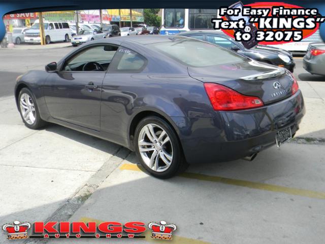 Infiniti G37x 2009 photo 2