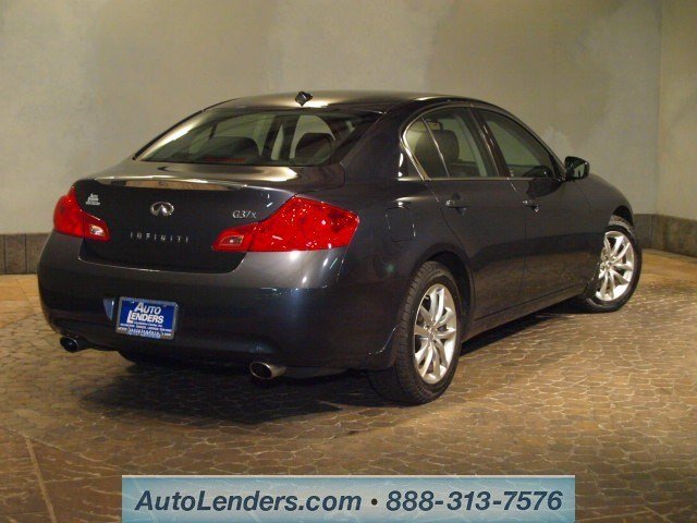 Infiniti G37x 2009 photo 4