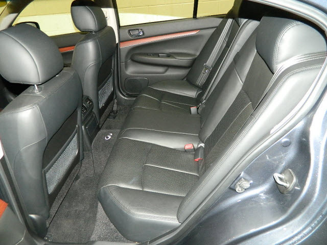 Infiniti G37x 2009 photo 3