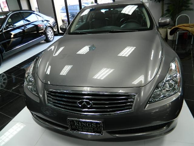 Infiniti G37x 2009 photo 1