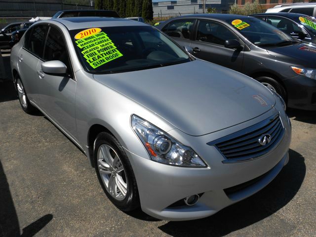 Infiniti G37x 2010 photo 1