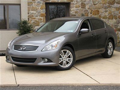 Infiniti G37x 2010 photo 5