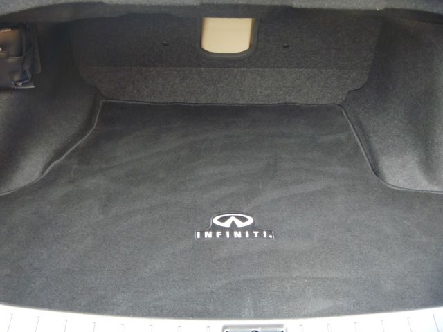 Infiniti G37x 2010 photo 8