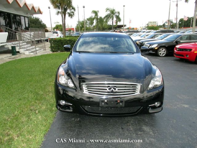 Infiniti G37x 2011 photo 3