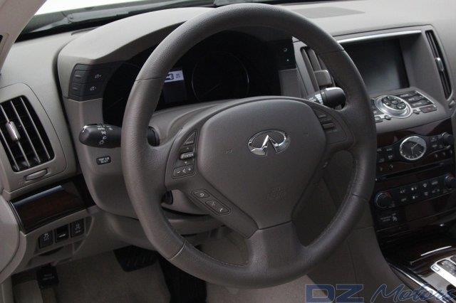 Infiniti G37x 2011 photo 115