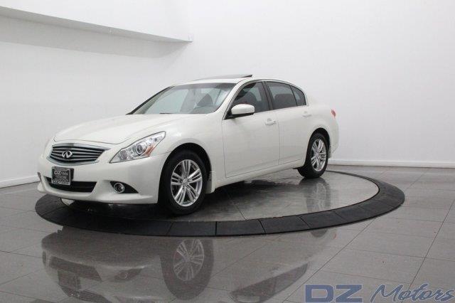 Infiniti G37x 2011 photo 12