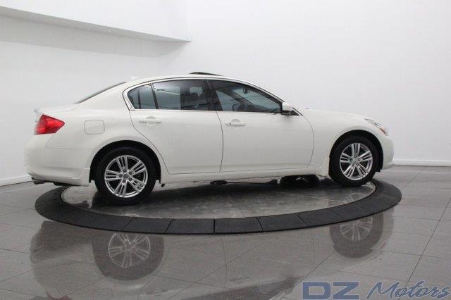 Infiniti G37x 2011 photo 126