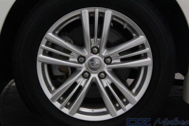 Infiniti G37x 2011 photo 2