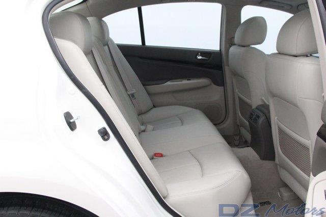 Infiniti G37x 2011 photo 37