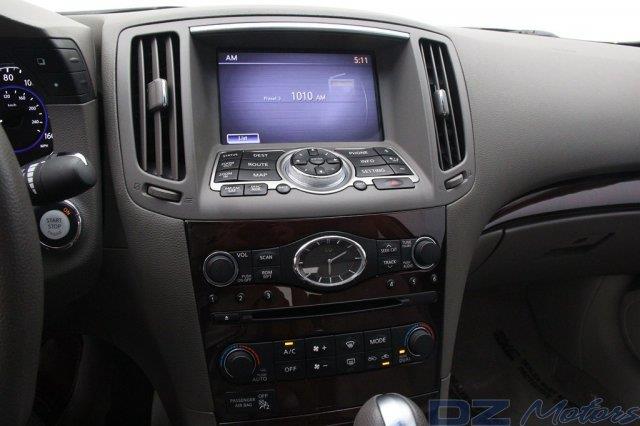 Infiniti G37x 2011 photo 55