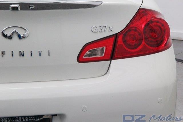 Infiniti G37x 2011 photo 70