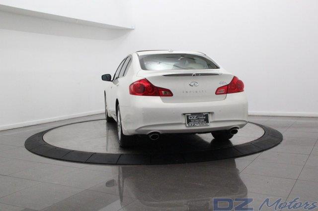 Infiniti G37x 2011 photo 94