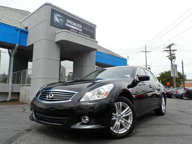 Infiniti G37x 2011 photo 1