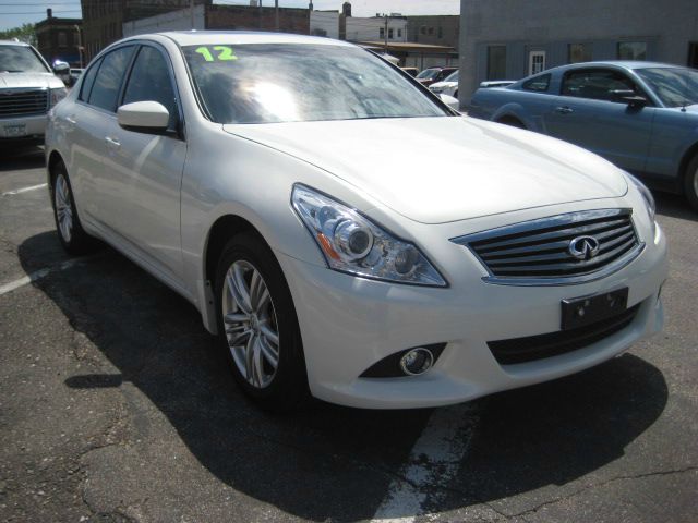 Infiniti G37x 2012 photo 5