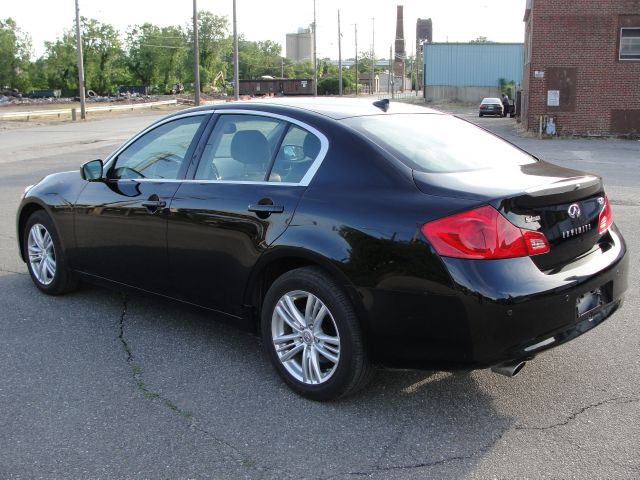 Infiniti G37x 2012 photo 25