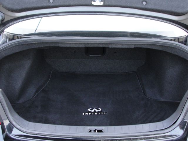 Infiniti G37x 2012 photo 5