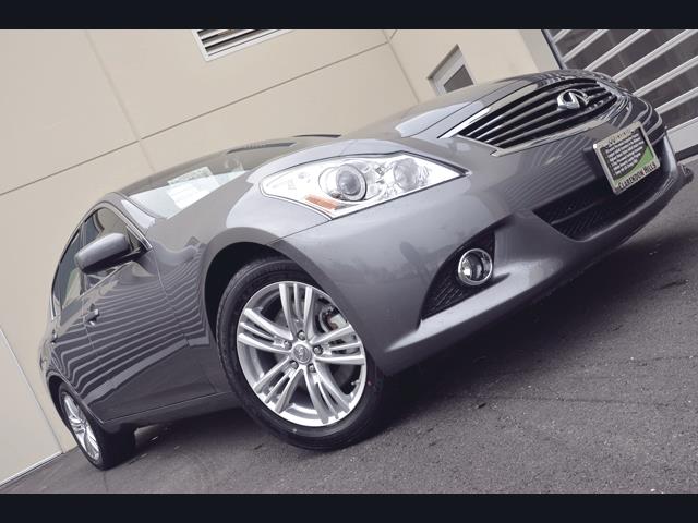 Infiniti G37x 2013 photo 1