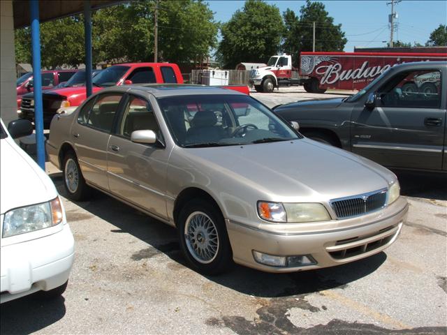 Infiniti I30 Base Sedan