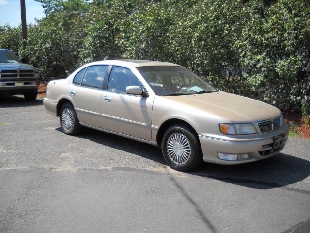 Infiniti I30 1997 photo 1