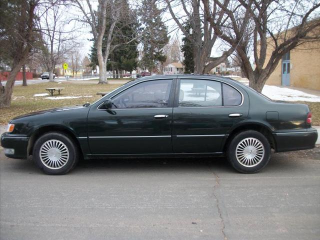 Infiniti I30 Unknown Sedan