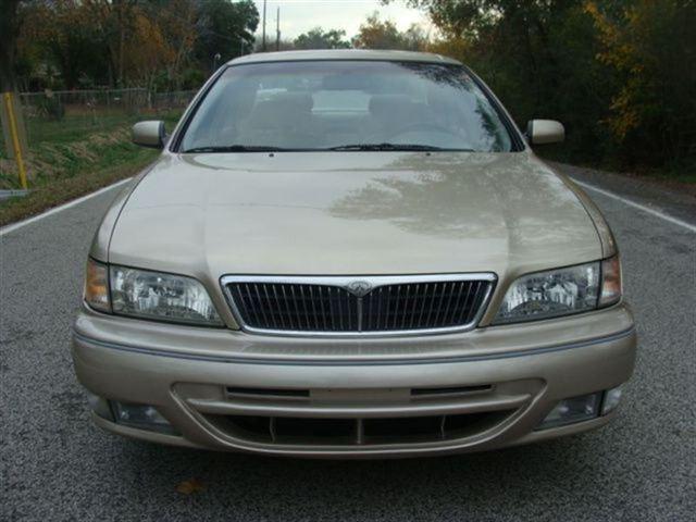 Infiniti I30 1998 photo 4