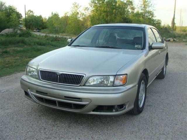 Infiniti I30 1999 photo 2