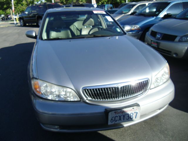 Infiniti I30 2000 photo 1