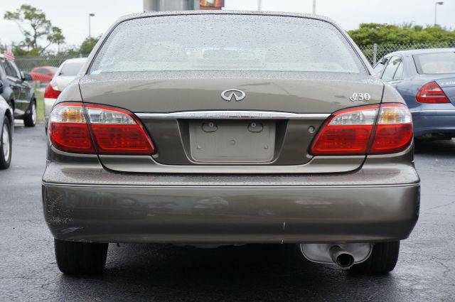 Infiniti I30 2000 photo 4