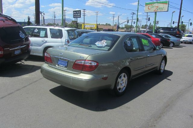 Infiniti I30 2000 photo 1