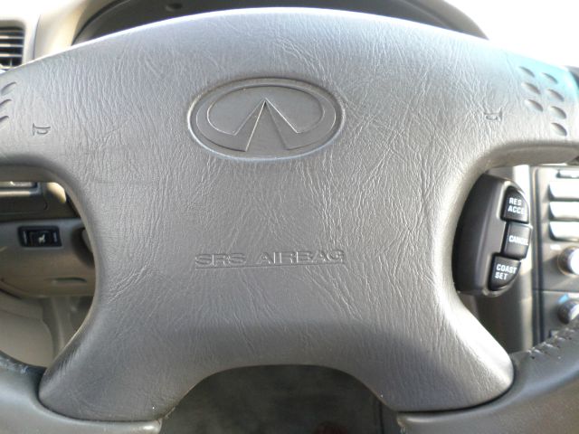 Infiniti I30 2000 photo 26