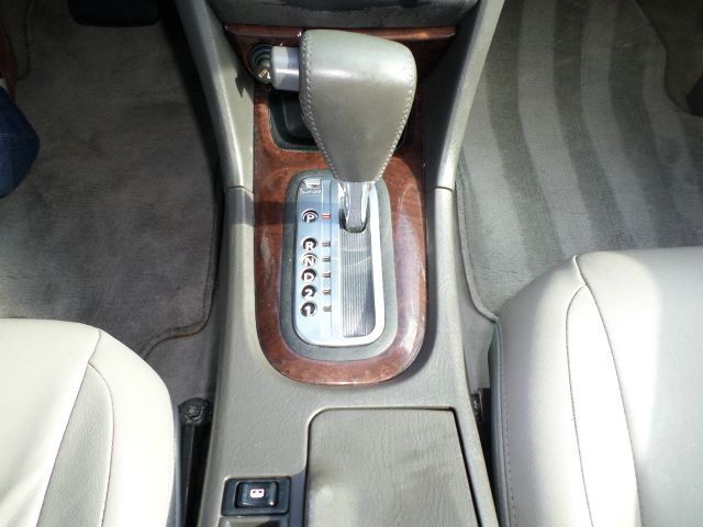 Infiniti I30 2000 photo 9