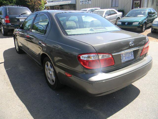 Infiniti I30 2000 photo 3