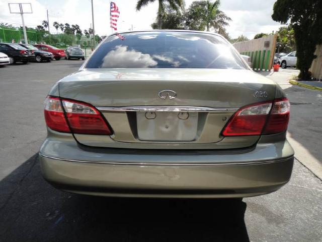 Infiniti I30 2001 photo 5