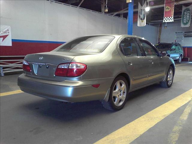 Infiniti I30 2001 photo 4