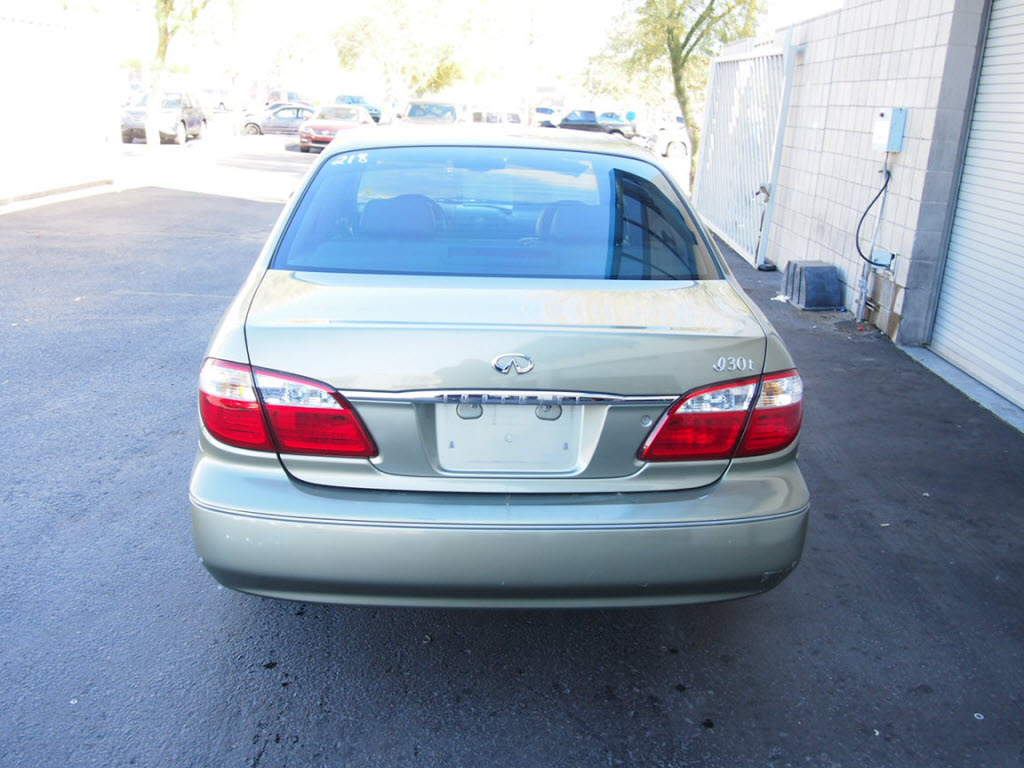 Infiniti I30 2001 photo 3