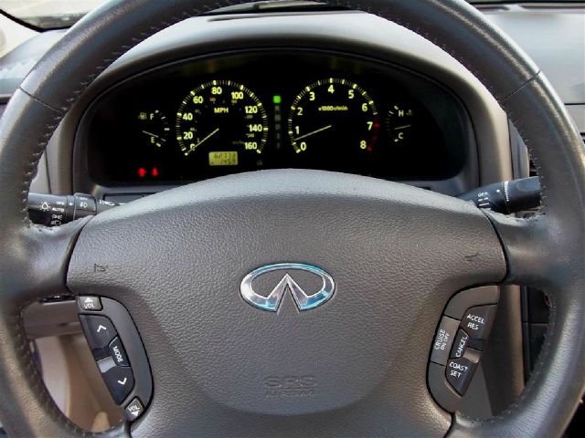 Infiniti I30 2001 photo 11