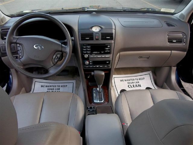 Infiniti I30 2001 photo 17