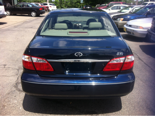 Infiniti I30 2001 photo 8