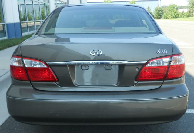 Infiniti I30 Coupe Sedan