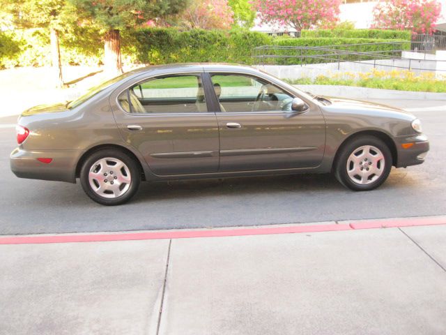 Infiniti I30 545i Automatic Sedan