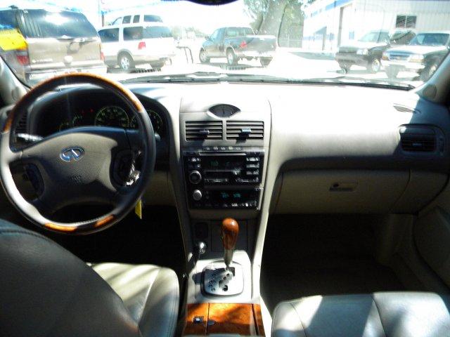 Infiniti I35 2002 photo 3