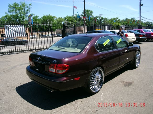 Infiniti I35 2002 photo 1