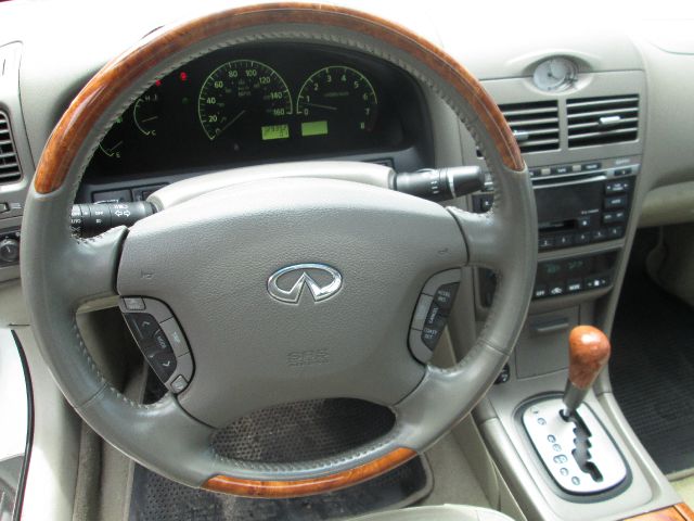 Infiniti I35 2002 photo 4