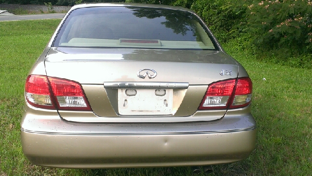 Infiniti I35 2003 photo 2